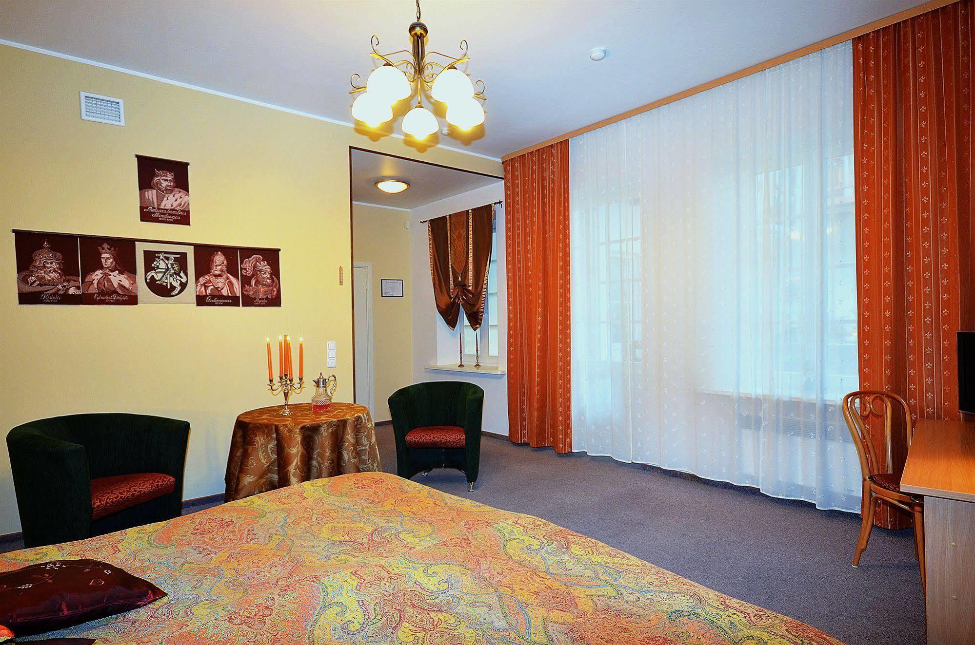 Angel Town Hall Apartments ヴィリニュス エクステリア 写真